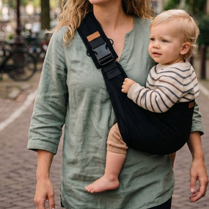 Handen Vrij in 10 Seconden — Kinderschat Schouderdrager | Babydrager voor Thuis en Onderweg | Geschikt van 4,5 kg tot 20 kg